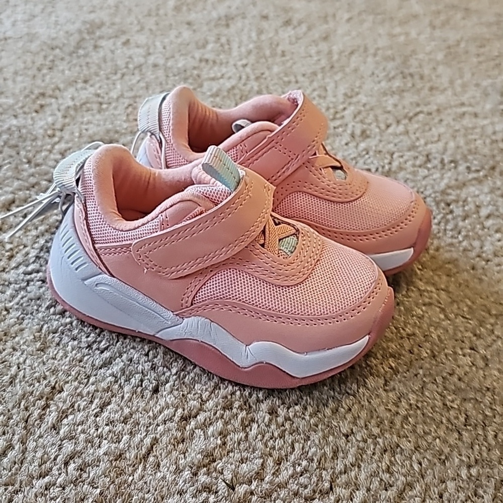 Cat and Jack Pink Bowie Velcro Sneaker Size 5